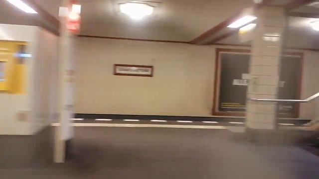 U-Bahn Berlin Mitfahrt im H-Zug 5008 von Unter den Linden bis Leopoldplatz mit Videos aller Art смотреть онлайн