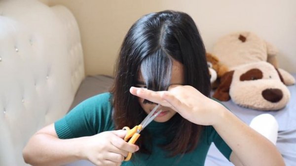 How To Cut Bangs 2020 Like A Pro | At Home | DIY Easy | Tutorial Beauty Tips | Can Make You Prettie