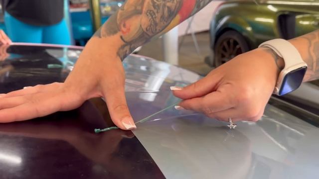 These Girls Flew HUNDREDS of Miles To Learn The Wrap Game смотреть онлайн
