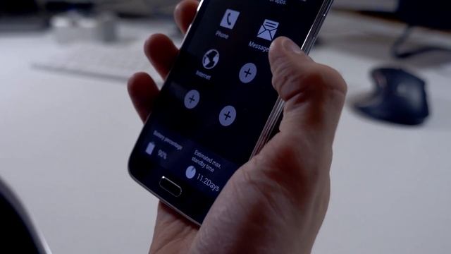 Samsung Galaxy S5 vs Apple iPhone 6 - 10 Reasons To Go Samsung смотреть онлайн