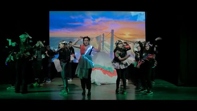 ВЕСНА, 2021 :: МОДУЛЬНЫЕ КАНИКУЛЫ / Танцевальная программа - Минойская цивилизация (Отряд №1) смотреть онлайн