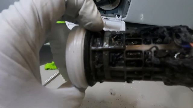 Samsung Washer Won't Drain - SC (5C) Error Code - How to Clean Drain Pump Filter - Easy DIY! смотреть онлайн
