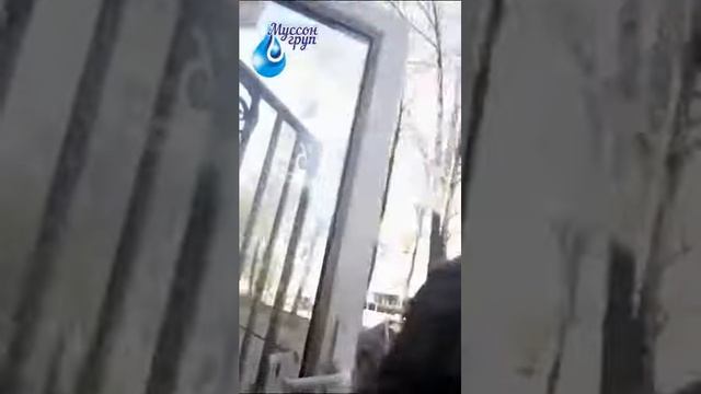 Моем двери и окна + козырек смотреть онлайн