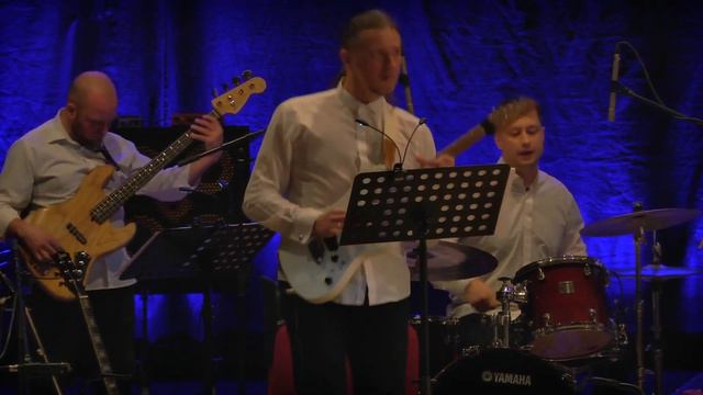"No Comment" Big Band - «Lingus» #snarkypuppy смотреть онлайн