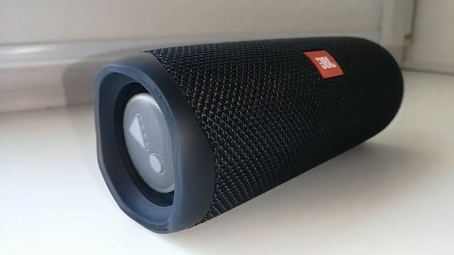 Колонка JBL FLIP 5 LFM 70% Bass Test смотреть онлайн