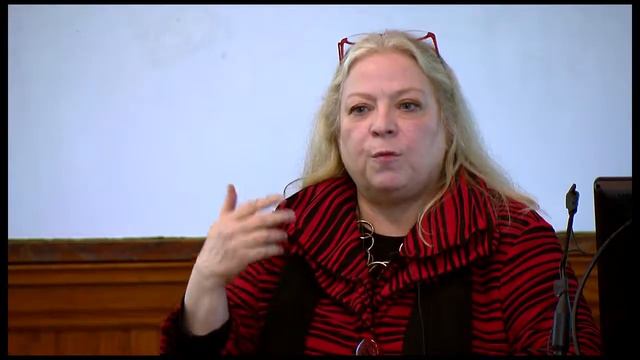 How a 21st Century Constitutional Revolution in Hungary Claimed Medieval Roots смотреть онлайн