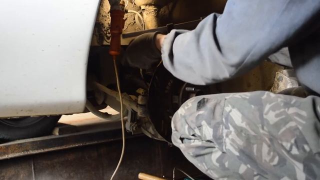 Проточка дисков на subaru legacy b4, вместо покупки новых (не делайте так) в условиях гаража смотреть онлайн