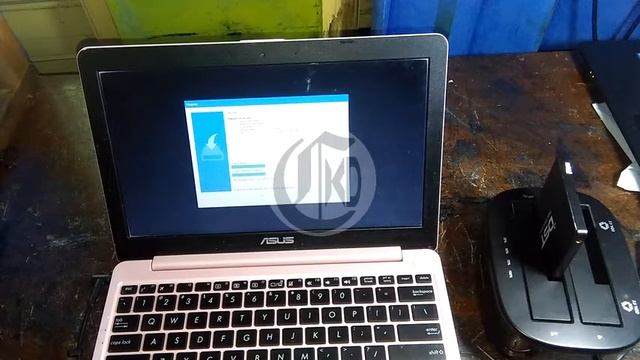 Asus E203M Ganti SSD смотреть онлайн