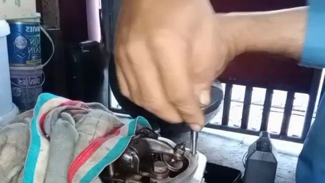 LOOSE THREAD PROBLEM, EASY WAY TO RE THREAD смотреть онлайн