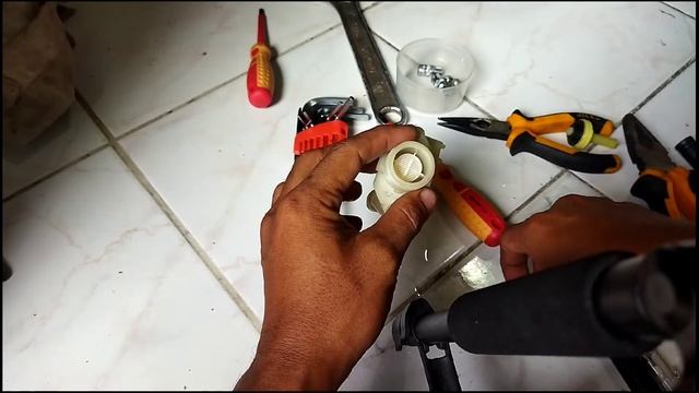 CARA MEMPERBAIKI Mesin cuci electrolux error E10. Ini SOLUSINYA смотреть онлайн