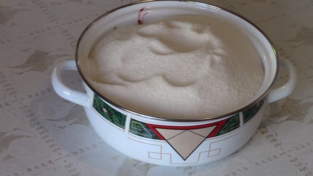 Чёрная смородина, перетёртая с сахаром. Вкусное и полезное лакомство! смотреть онлайн