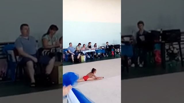 Маленькая гимнастка с Одессы Ледвич Варвара смотреть онлайн