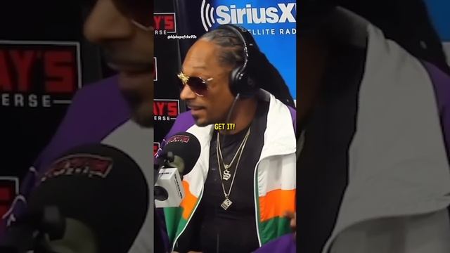 Snoop Dogg freestyle ? #rap #hiphop #snoopdogg | ?: Sway's Universe смотреть онлайн
