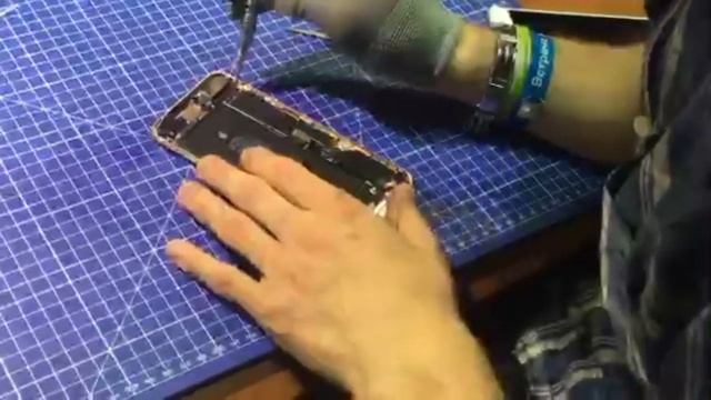 Ремонт iPhone 7 Plus Как Разобрать + Обзор смотреть онлайн