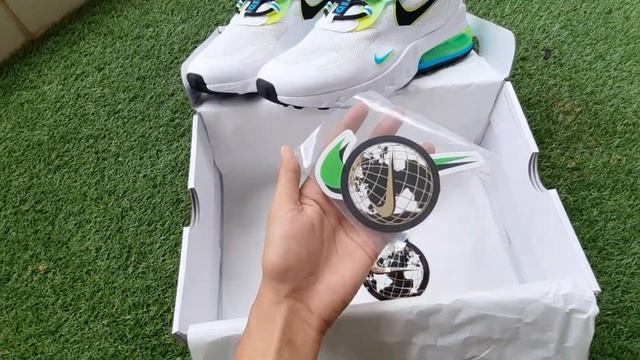 Detail Nike Air Max 270 React смотреть онлайн
