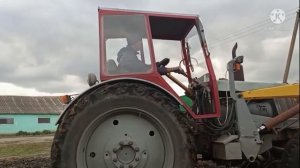 Как трактор Т-40 АМ с куном помогает при вывозке навоза?