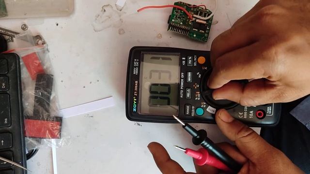 Zoyi ZT 300 AB multimeter смотреть онлайн