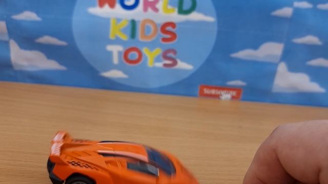 Машинка делает акробатические трюки смотреть онлайн