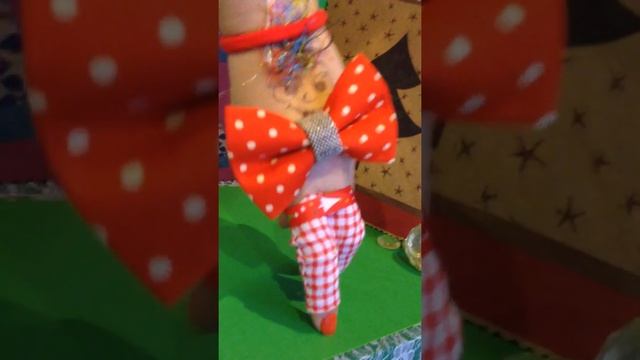 Смешной ТАНЕЦ ПАЛЬЦЕВ В БАБОЧКЕ для детей)) смотреть онлайн