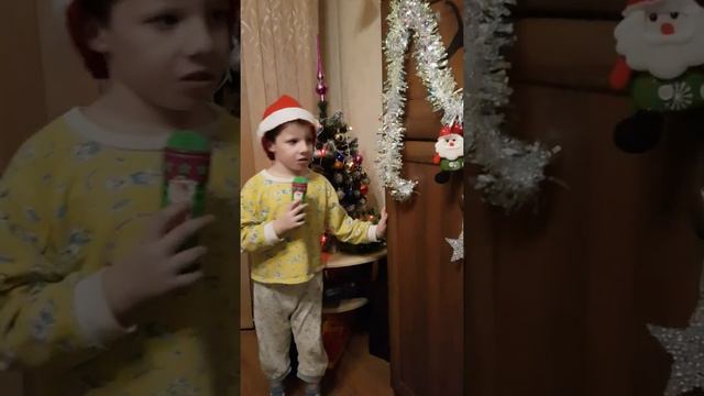 Новый год смотреть онлайн