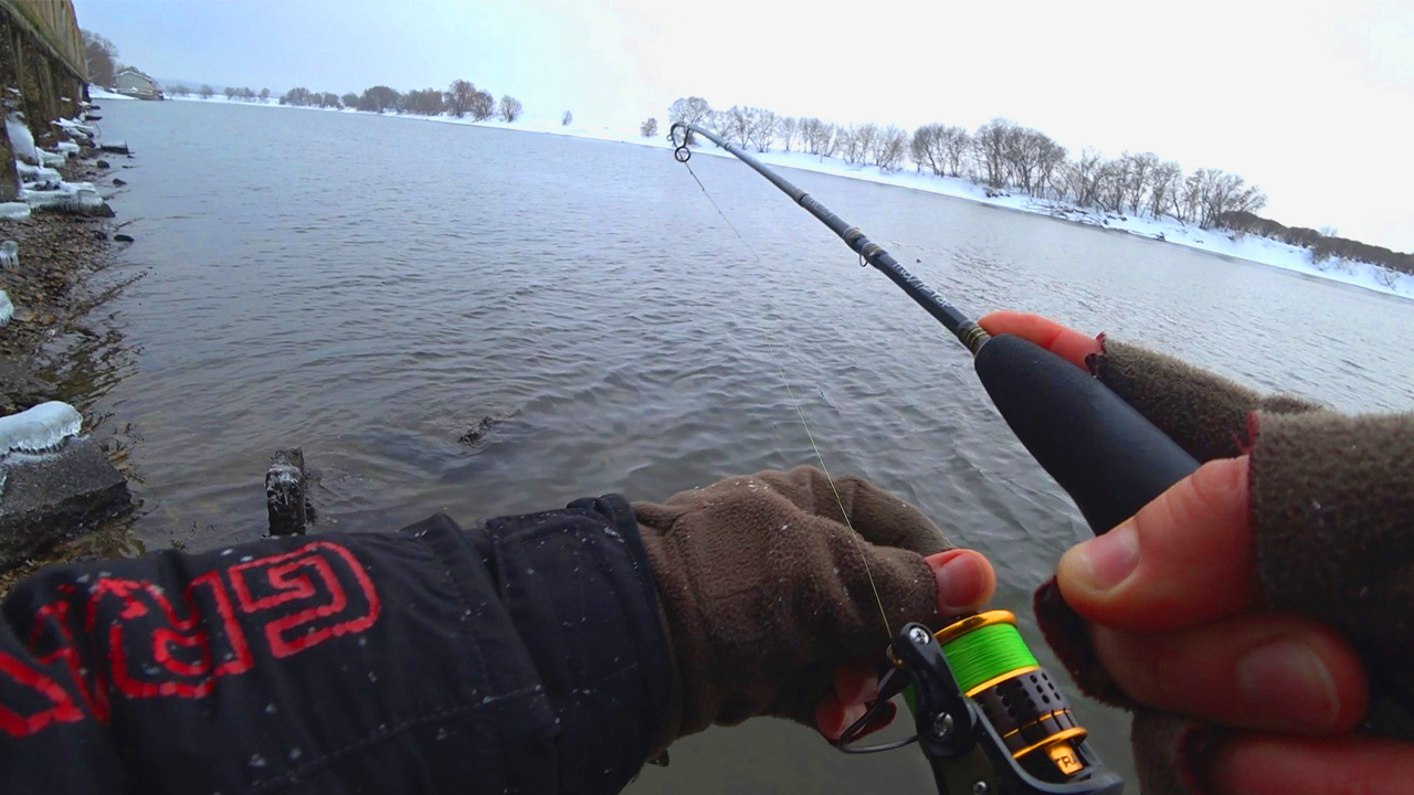 Вот это приманка! Уже который раз она меня выручает! Рыбалка на спиннинг смотреть онлайн