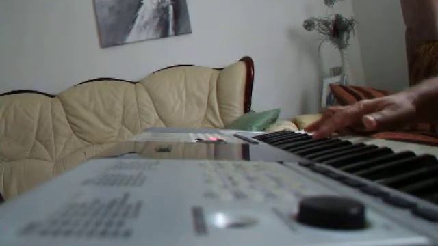 YAMAHA PSR E403 KEYBOARD смотреть онлайн