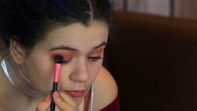 Batgirl & Starfire DC Superhero Girls Makeup Tutorial! With Daya Daily! смотреть онлайн