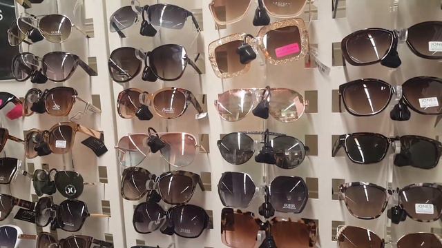 В МАГАЗИНЕ. #косметика , ОЧКИ ОТ СОЛНЦА, СУМОЧКИ,#духи И ПРОЧЕЕ. ПРИРОДА И ЦВЕТЫ В ЦЕНТРЕ #торонто смотреть онлайн