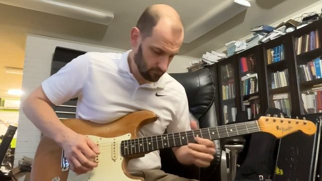 1964-65 Fender Stratocaster - Player Grade 10K смотреть онлайн