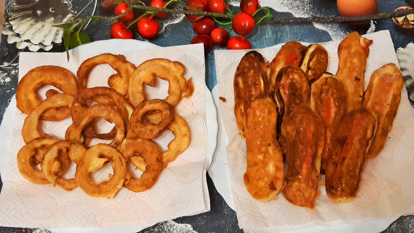 КРАБОВЫВЕ ПАЛОЧКИ И ЛУКОВЫЕ КОЛЬЦА В ОДНОМ ВКУСНОМ КЛЯРЕ смотреть онлайн