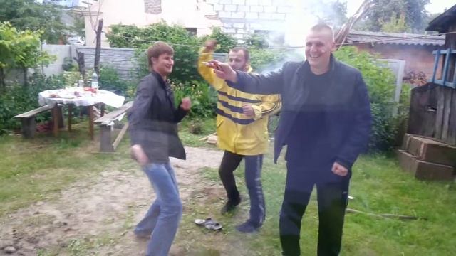 Брестские пьяные танцы! смотреть онлайн