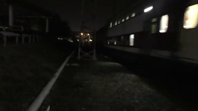 ЧС7 с двухэтажным поездом №050 Москва - Самара смотреть онлайн