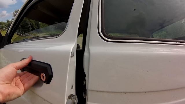 LADA 4x4 Urban Нива (2015): Жесткость кузова смотреть онлайн