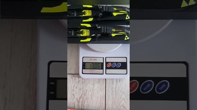 OnSki купил новые лыжи.Сколько весят? смотреть онлайн