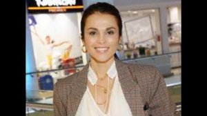 Сати Казанова — биография