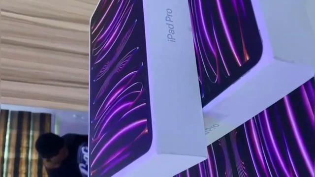 iPad Pro 11-inch(4th Gen) 128GB Gray-USA FU wifi+cellular Open box .M2 Chip (MDM bypassed) смотреть онлайн
