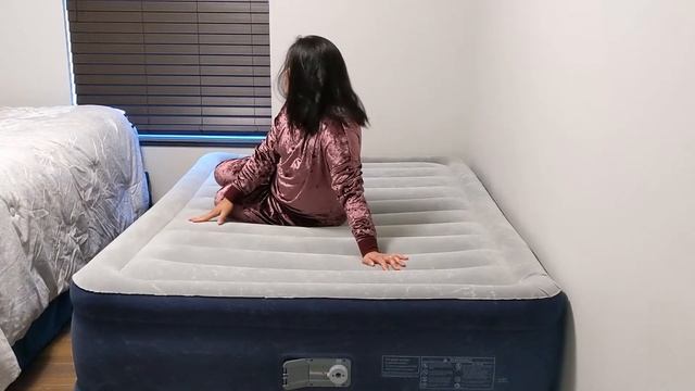 BESTWAY AIRBED WITH BUILT-IN PUMP !!! смотреть онлайн