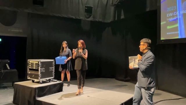 Sennheiser EW DX World Tour смотреть онлайн