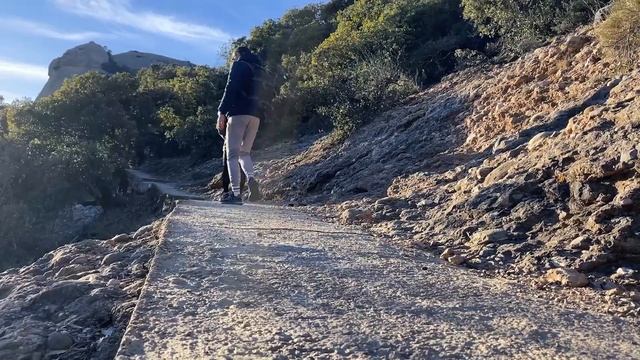 МАРШРУТ САНТ-ЖЕРОНИ · Самая высокая точка горы Монтсеррат #2 смотреть онлайн