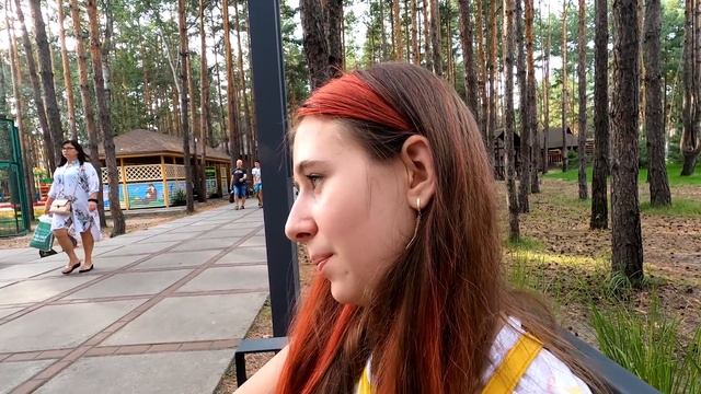 Гуляем с друзьями блогерами. Записалась к крутому тренеру на танцы. DiLi Play Vlog смотреть онлайн