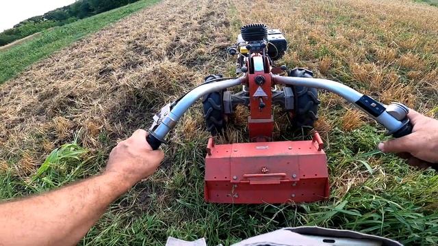 Ужасно. Фрезеруем стерню фрезой Мотор Сич. Terrible. We mill the stubble with a Motor Sich cutter. смотреть онлайн