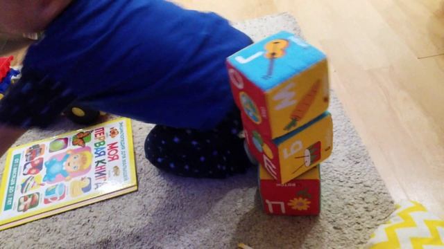 кубики игры с малышами развивающие игры игра с кубиками паровозик шляпа бо бо и кулачата смотреть онлайн
