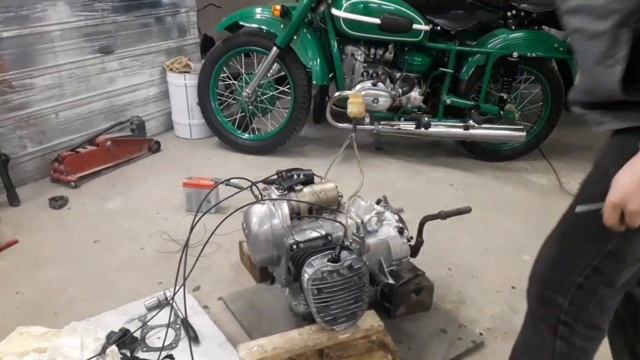 Запуск нового двигателя к 750 . Starting a new engine motorcycle k 750 смотреть онлайн