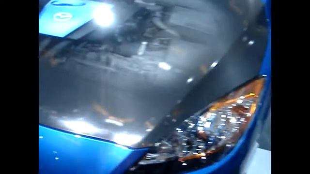 Mazda 3 SkyActiv 2012 - Salon de l'Auto - Montreal Auto Show смотреть онлайн