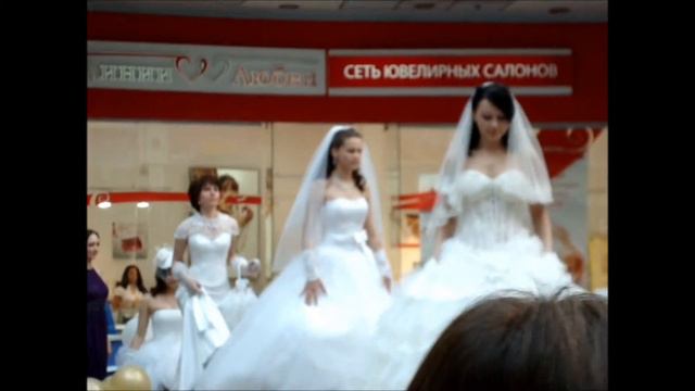 Показ свадебных и вечерних платьев смотреть онлайн