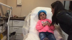 ПРОКАЛЫВАЕМ УШИ В 3 года