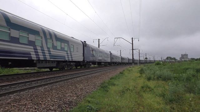 Новая ливрея "Таврии". ЭП1М-507 с первым рейсом поезда №159 Керчь - Москва смотреть онлайн