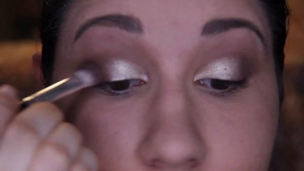 TESTING NEW MAKEUP!! MAKEUP FAIL!!! | MAKE UP FOR EVER LUSTROUS EYESHADOW PALETTE