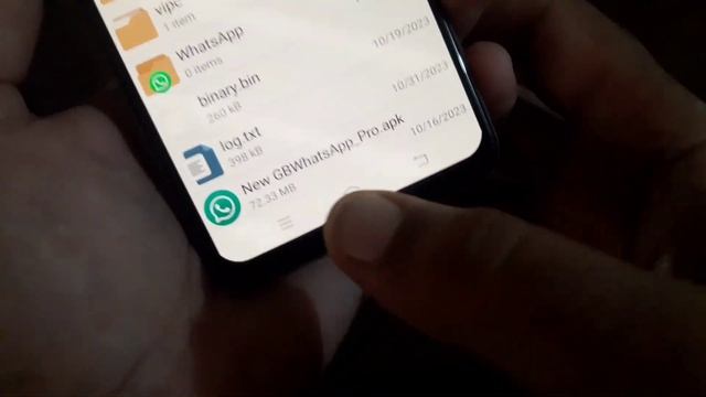 GB WhatsApp Chat Option Upar Kaise Kare | GB WhatsApp Chat Status Calls ko Niche Se Kaise Hataye смотреть онлайн