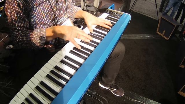 NAMM 2018 Dexibell Vivo S1 Portable Digital Piano смотреть онлайн